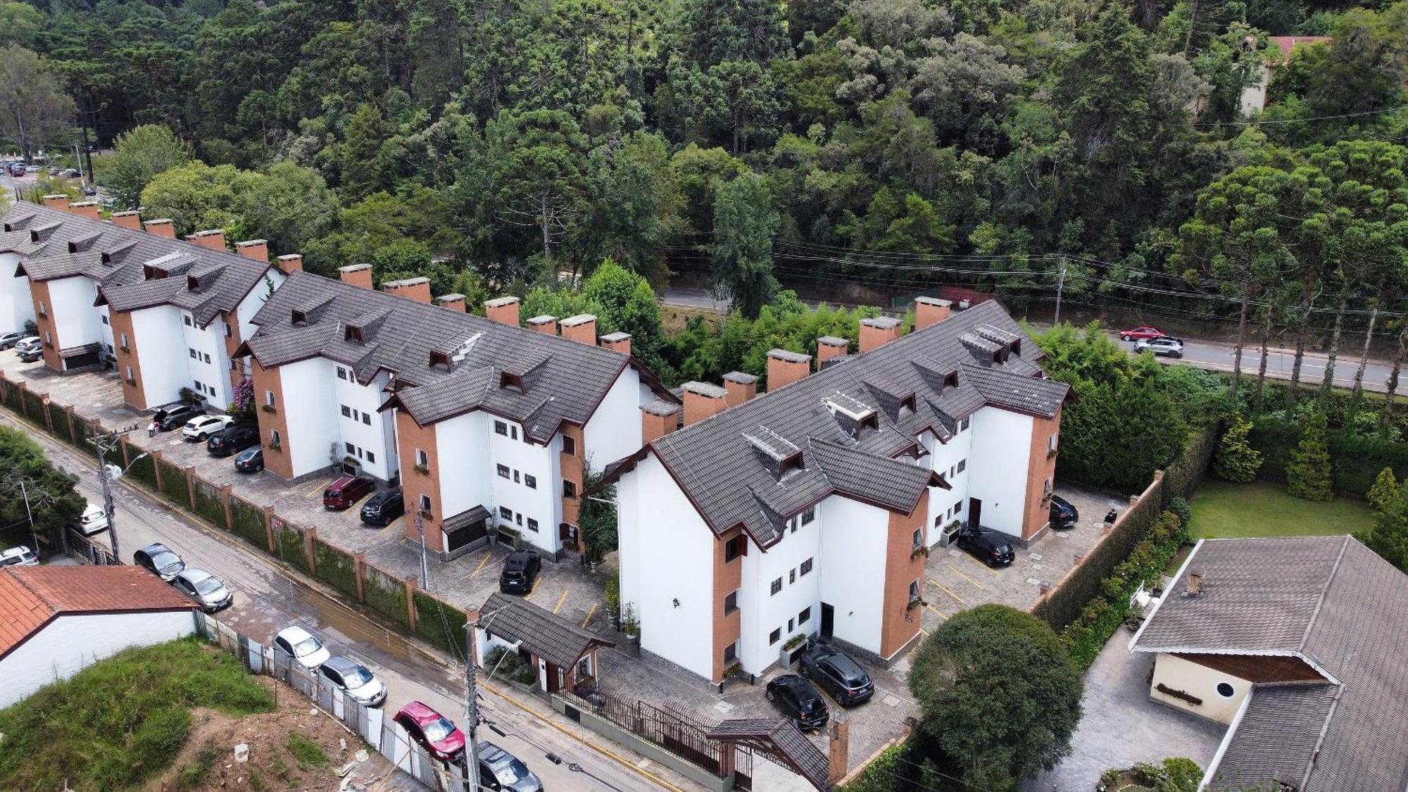 No Centrinho A Familia * Campos do Jordao